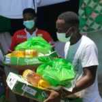 Medias241.com-gabon-AARON APPINDANGOYE OFFRE DES PRODUITS DE PREMIÈRE NÉCESSITÉ À UNE CENTAINE DE FAMILLES D'AKÉBÉ