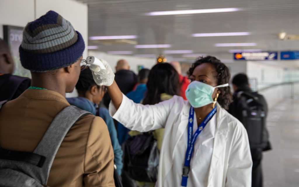 Medias241.com-gabon-AFRIQUE : PRÈS DE 44 MILLIONS DE PERSONNES SUSCEPTIBLES D'ÊTRE INFECTÉES DU COVID-19 LA PREMIÈRE ANNÉE