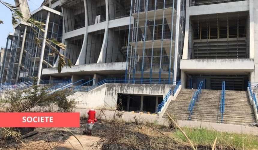Medias241.com-Gabon-STADE OMAR BONGO : L’INCENDIE N’A PAS FAIT DE VICTIME GRÂCE À L’ACTION DES POMPIERS