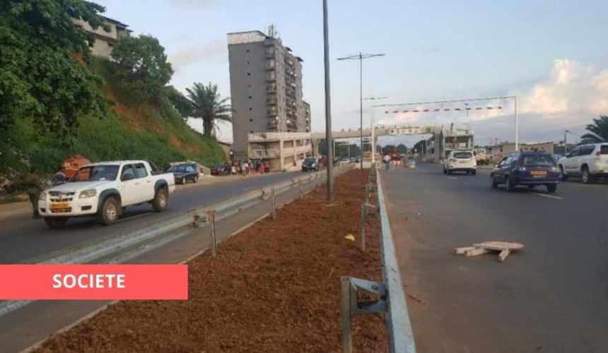 Mediascom-Gabon-NATIONALE 1 : L’AXE PK 6 - PK12 DANS L’OBSCURITÉ À CAUSE DES LAMPADAIRES EN PANNE