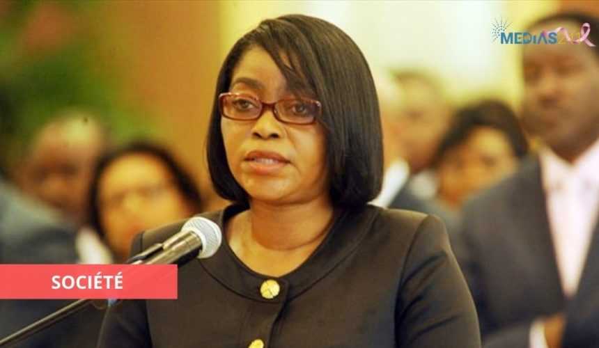 Medias241.com-ROSE OSSOUKA RAPONDA SALUE LE CIVISME DES « COMPATRIOTES CROYANTS »
