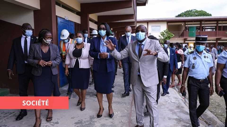 Medias241.com-GABON-RENTRÉE SCOLAIRE : ROSE OSSOUKA RAPONDA VISITE DES ÉTABLISSEMENTS DE LIBREVILLE