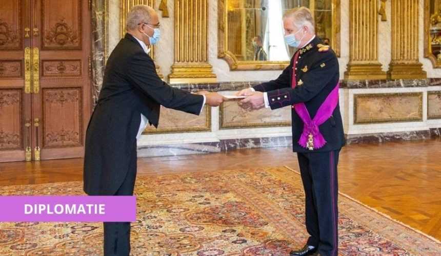 Medias241.com-GABON-DIPLOMATIE : SERGE THIERRY MICKOTO PRÉSENTE SA LETTRE DE CRÉANCE AU ROI BELGE