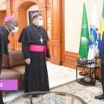 Medias241.com-GABON-MONSEIGNEUR FRANCISCO ESCALANTE CHEZ ALI BONGO ONDIMBA