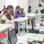 Medias241.com-L'ACCUEIL DANS LES ADMINISTRATIONS GABONAISES : LA COURTOISIE ÇA EXISTE!