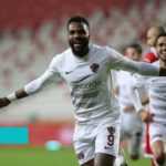 Medias241.com-FOOTBALL : AARON BOUPENDZA MEILLEUR BUTEUR DU CHAMPIONNAT TURC