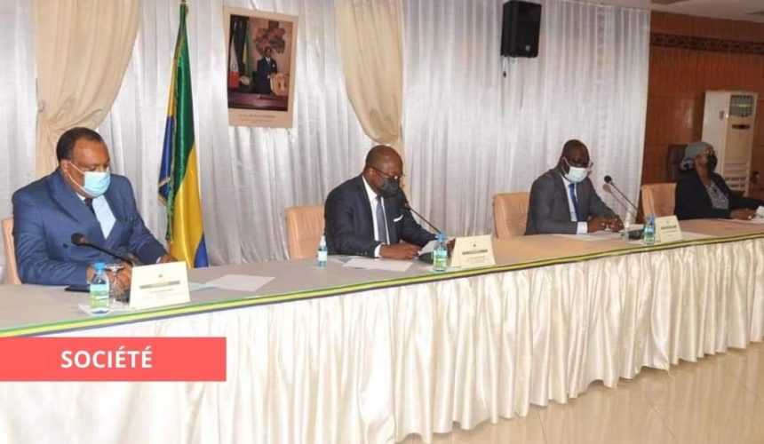 Medias241.com-GABON-MODERNISER LE SECTEUR DE L’EAU ET DE L’ENERGIE, LE PLAIDOYER DE BILLIE BY NZE AU SÉNAT