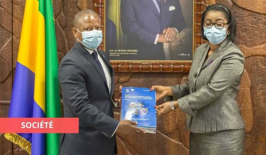 Medias241.com-GABON-“En l’espace de quelques mois, notre pays a pris la mesure de la nécessité d’agir et d’agir vite contre les violences dans tous les domaines de la vie quotidienne des Gabonaises et des Gabonais: en matière de santé, d’éducation, d’émancipation économique, le gouvernement avance groupé pour que la lutte contre les inégalités de genre soit au cœur de toutes nos actions. Nous n’en sommes qu’au début mais d’ores et déjà je salue les avancées des ministères pour atteindre nos objectifs d’égalité”