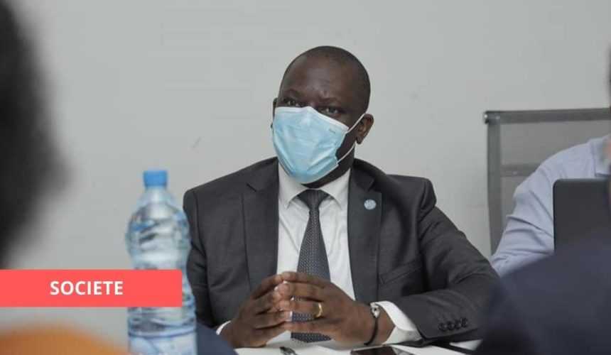 Medias241.com-GABON-UN NUMÉRO WHATSAPP ET UNE PAGE FACEBOOK POUR DÉNONCER LES ABUS DES COMMERÇANTS