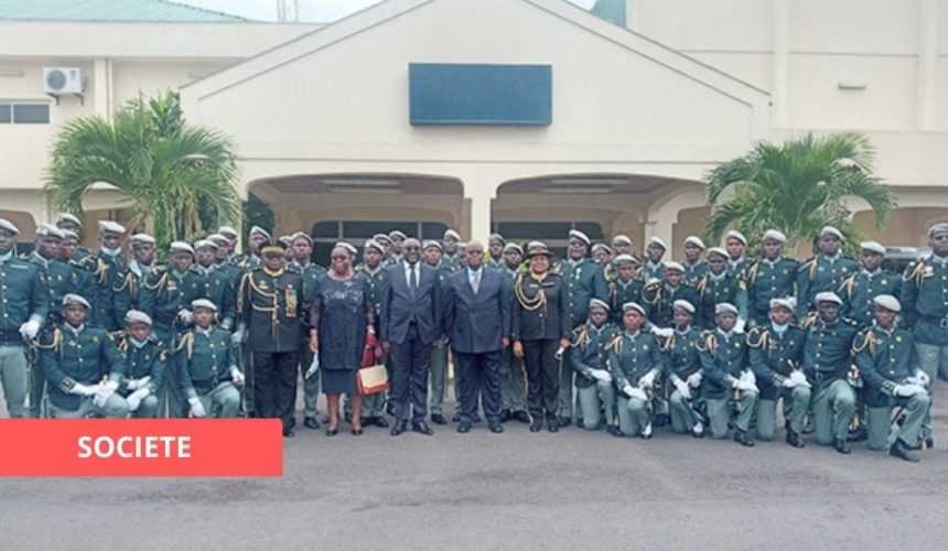 L’ECOLE D’OFFICIERS DE MANDILOU LIVRE UNE CUVÉE DE 44 AGENTS