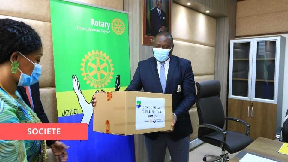 Medias241.com-GABON- LE ROTARY CLUB LIBREVILLE DOYEN OFFRE 1 000 ÉTHYLOTESTS POUR LUTTER CONTRE L’ ALCOOL AU VOLANT