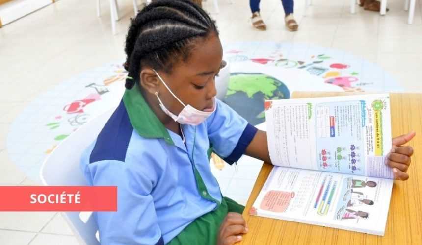 Medias241.com-GABON-Medias241.com-GABON-EDUCATION: LA PREMIÈRE DAME OFFRE 2 000 LIVRES AU BÉNÉFICE DES APPRENANTS DU BÉRET VERT