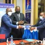 Mediascom-GABON-MINES: VINCENT DE PAUL MASSASSA REMET LES CLÉS À ELVIS OSSINDJI
