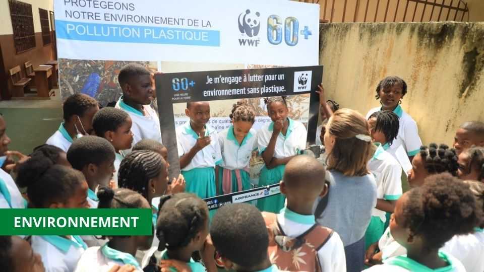 Medias241.com-GABON-EARTH HOUR : LE WWF SENSIBILISE LES ELEVES SUR LES DANGERS DE LA POLLUTION PLASTIQUE