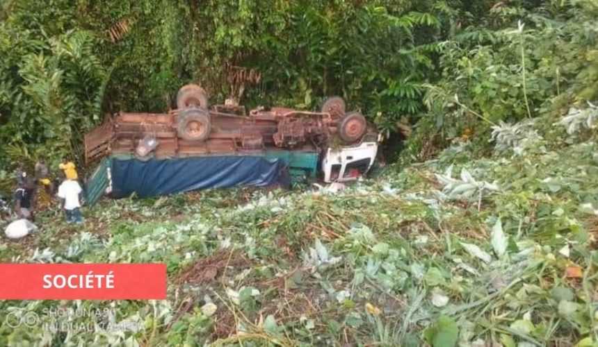 Medias241.com-GABON-FAITS DIVERS: ACCIDENT DE CIRCULATION SUR LA ROUTE DE LAMBARÉRÉ, PLUS DE PEUR QUE DE MAL