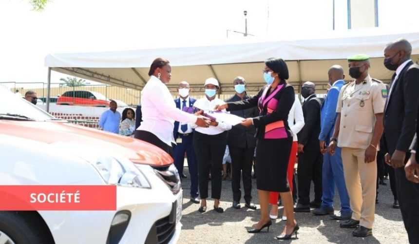 Medias241.com-GABON-ONE : « LE PROJET « UN TAXI, UN EMPLOI, UN AVENIR » OFFICIELLEMENT LANCÉ PAR LE PREMIER MINISTRE