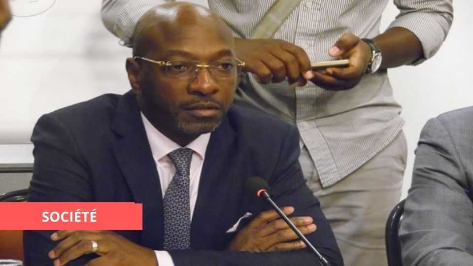Medias241.com-GABON-GABON : ALAIN BA OMAR ET LE CGP LÂCHÉS PAR HUIT SYNDICATS ET ENTREPRISES