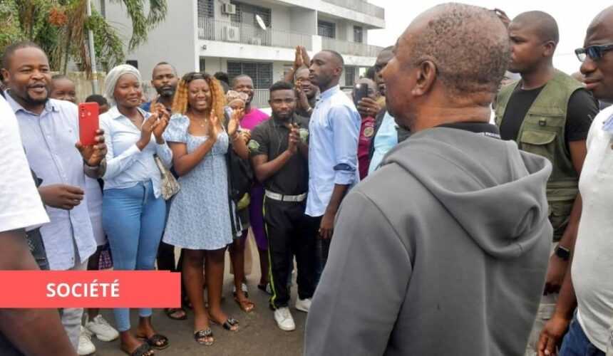 Medias241.com-GABON-PAT : ALI BONGO FÉLICITÉ PAR LES POPULATIONS POUR LA RÉALISATION DES CHANTIERS PRIORITAIRES