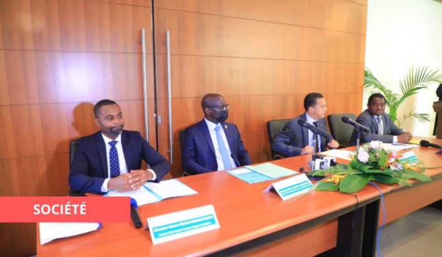 Medias241.com-GABON-DOUANES : LES AGENTS OUTILLÉS SUR LES PROCÉDURES DU CONTENTIEUX DOUANIER