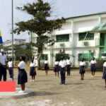 Medias241.com-GABON-JOURNÉE DU DRAPEAU: FAUT-IL RENDRE LA LEVÉE DES COULEURS OBLIGATOIRES DANS LES ÉCOLES?