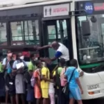 Medias241.com-GABON-Transports scolaires: plus de 125 000 élèves transportés gratuitement dans le Grand Libreville.