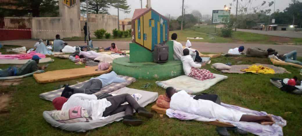 Medias241.com-GABON-Ustm: Les étudiants privés du campus, dorment à la belle étoile depuis plusieurs jours