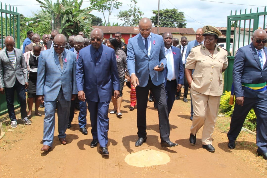 Medias241.com-GABON-PAT: le gouvernement inspecte les chantiers prioritaires dans la Ngounié