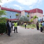 Medias241.com-GABON-Libreville: L’hôtel de ville et les mairies des six arrondissements fermés pour grève générale.