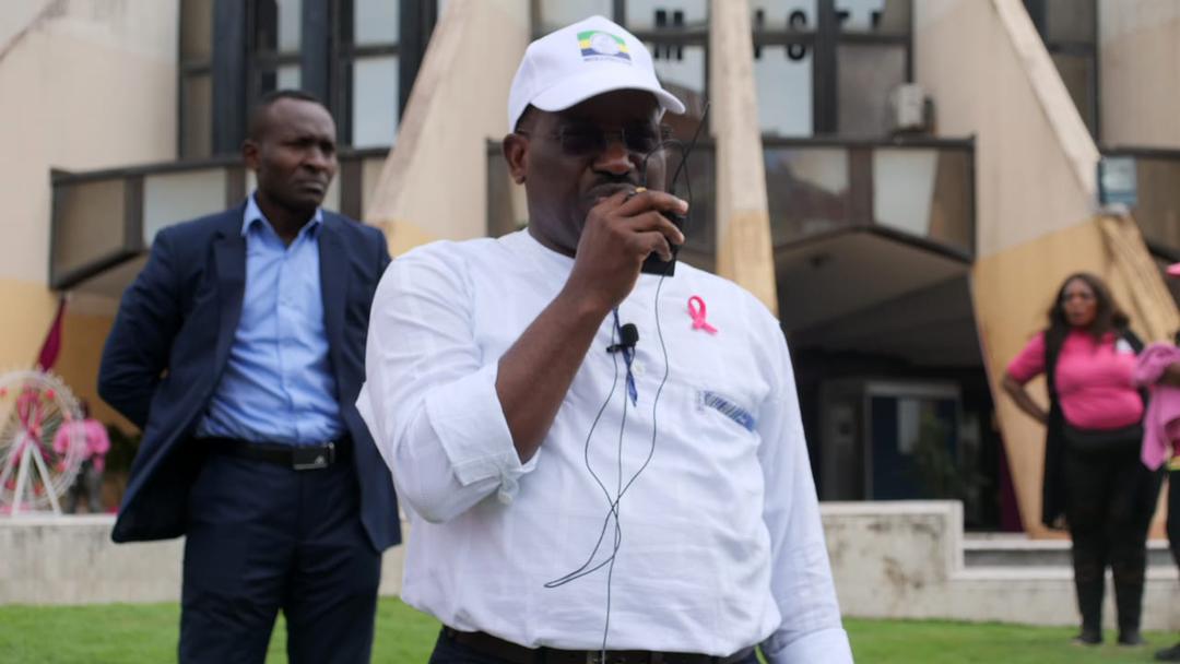 Medias241.com-GABON-Octobre Rose : Une séance de fitness pour le personnel du ministère du Pétrole et du Gaz