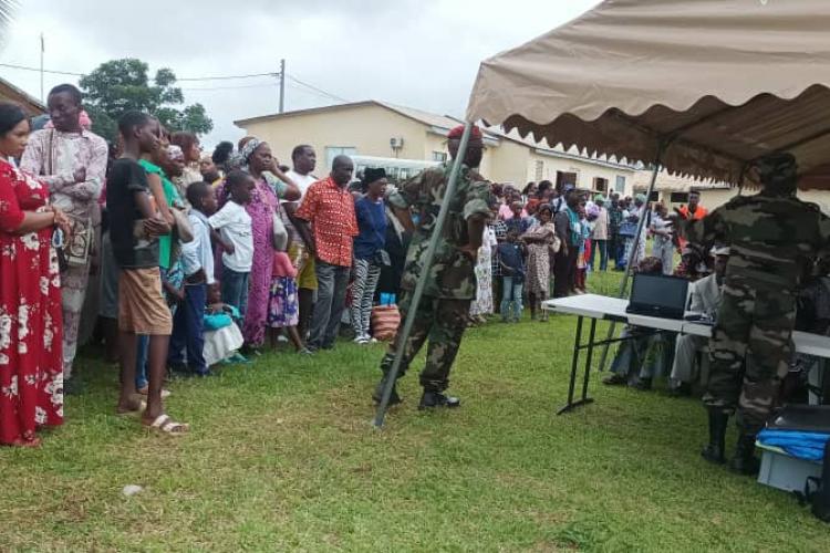 Médias241.com-Gabon-Santé: les manœuvres médico-militaires font plusieurs heureux dans la Ngounié.