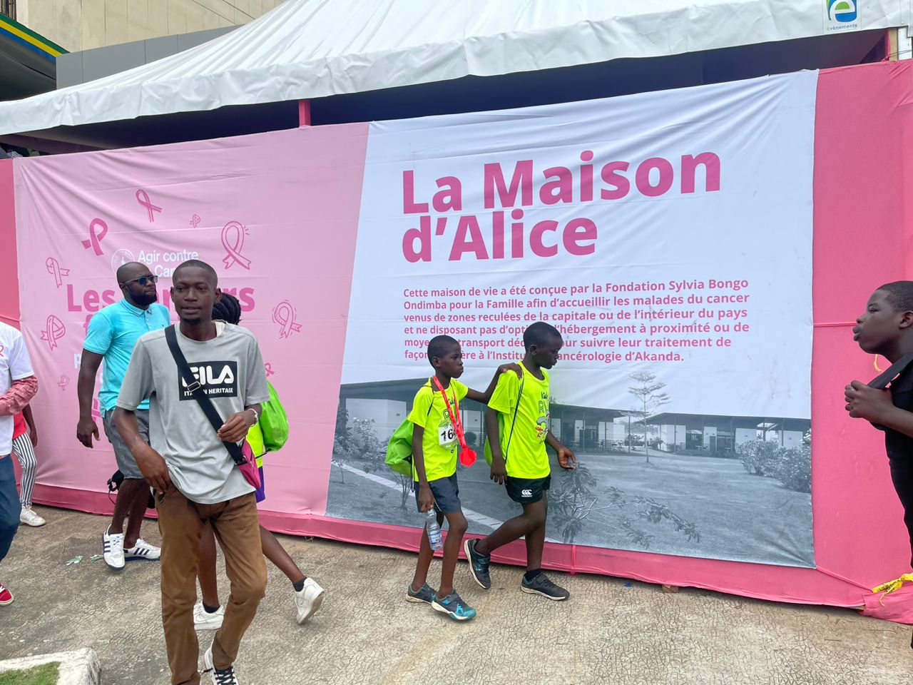 Medias241.com-GABON-Marathon du Gabon: la FSBO poursuit la sensibilisation sur les cancers avec le village rose