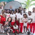 Medias241.com-GABON-Gabon : le couple présidentiel célèbre noël avec les enfants des forces de l'ordre et défense.