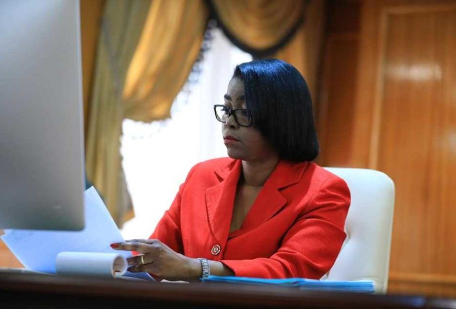Medias241.com-GABON-Gabon-OACP : Rose Ossouka Raponda au 10è sommet des Chefs d’Etat et de Gouvernement