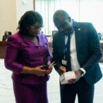 Medias241.com-Gabon-Nicole Roboty présente la nouvelle game de billets CEMAC