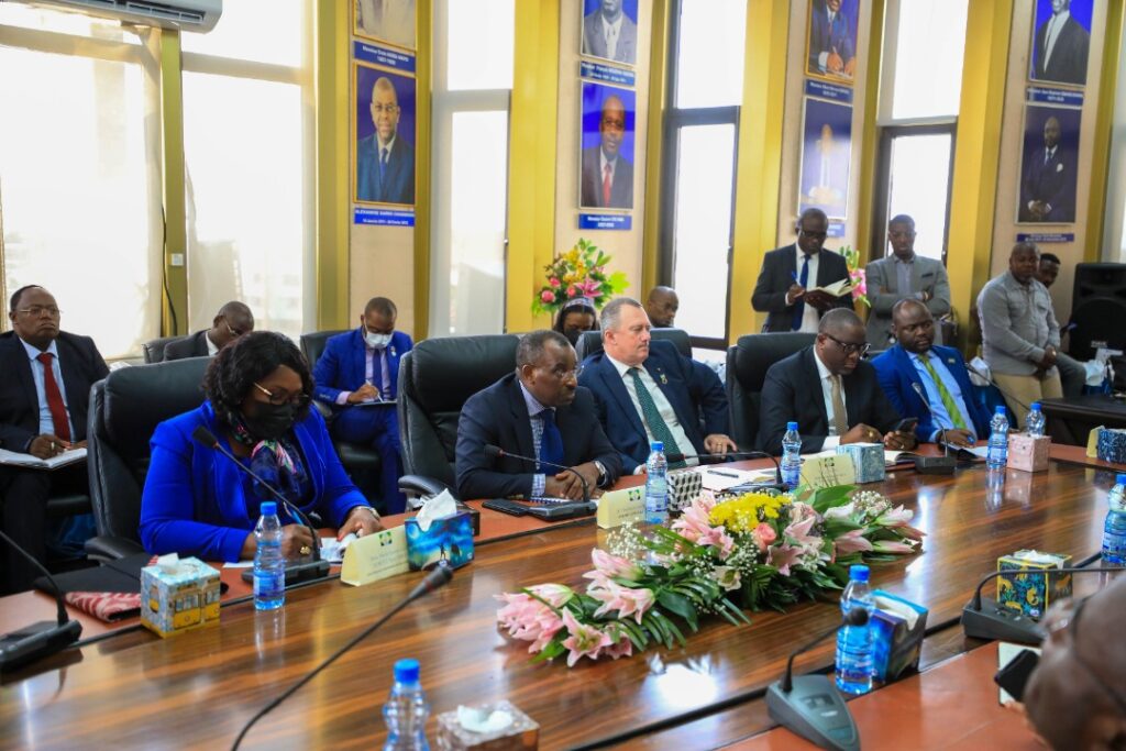 Medias241.com-GABON-Voie ferroviaire: Vers la réhabilitation du circuit de distribution du gaz et du carburant dans l'hinterland