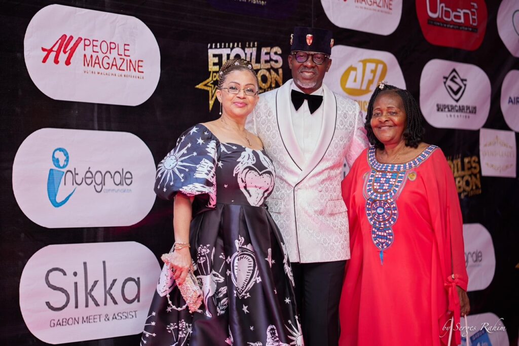 Medias241.com-GABON-Les étoiles du Gabon: la crème de jet set a mis le feu sur le tapis rouge.