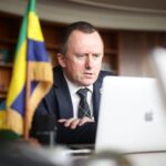Medias241.com-GABON-Eaux et Forêts : en moins d’un an le directeur général des forêts en prison et son adjoint suspendu
