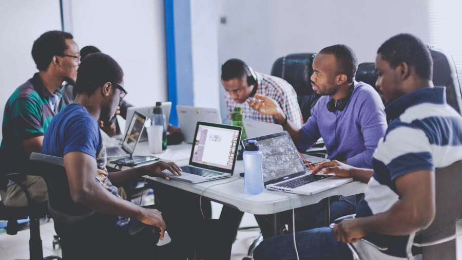 Medias241.com-GABON-Société : Le programme des Nations Unies pour le développement et Okoumé Capital signent un partenariat pour l'accompagnement technique et financier de 10 start-ups