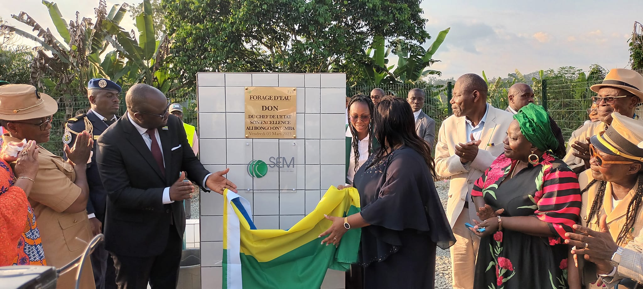 Medias241.com-GABON-Meyong: 10 pompes inaugurées dans le cadre du programme 100 forages