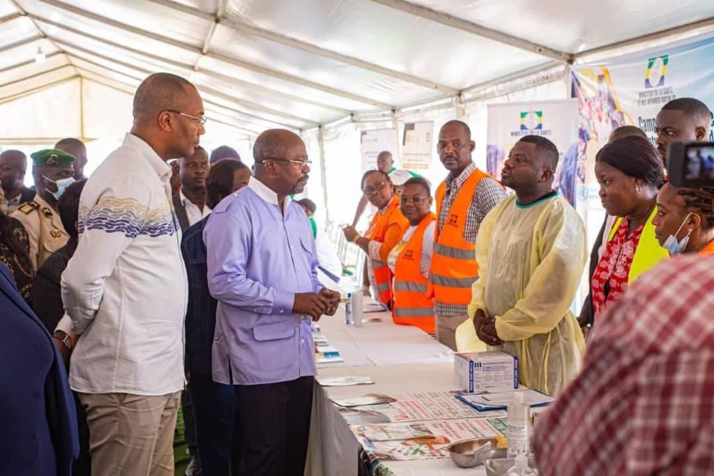 Medias241.com-GABON-Caravane médico-sociale : Une centaine de familles soignées gratuitement à Akournam II