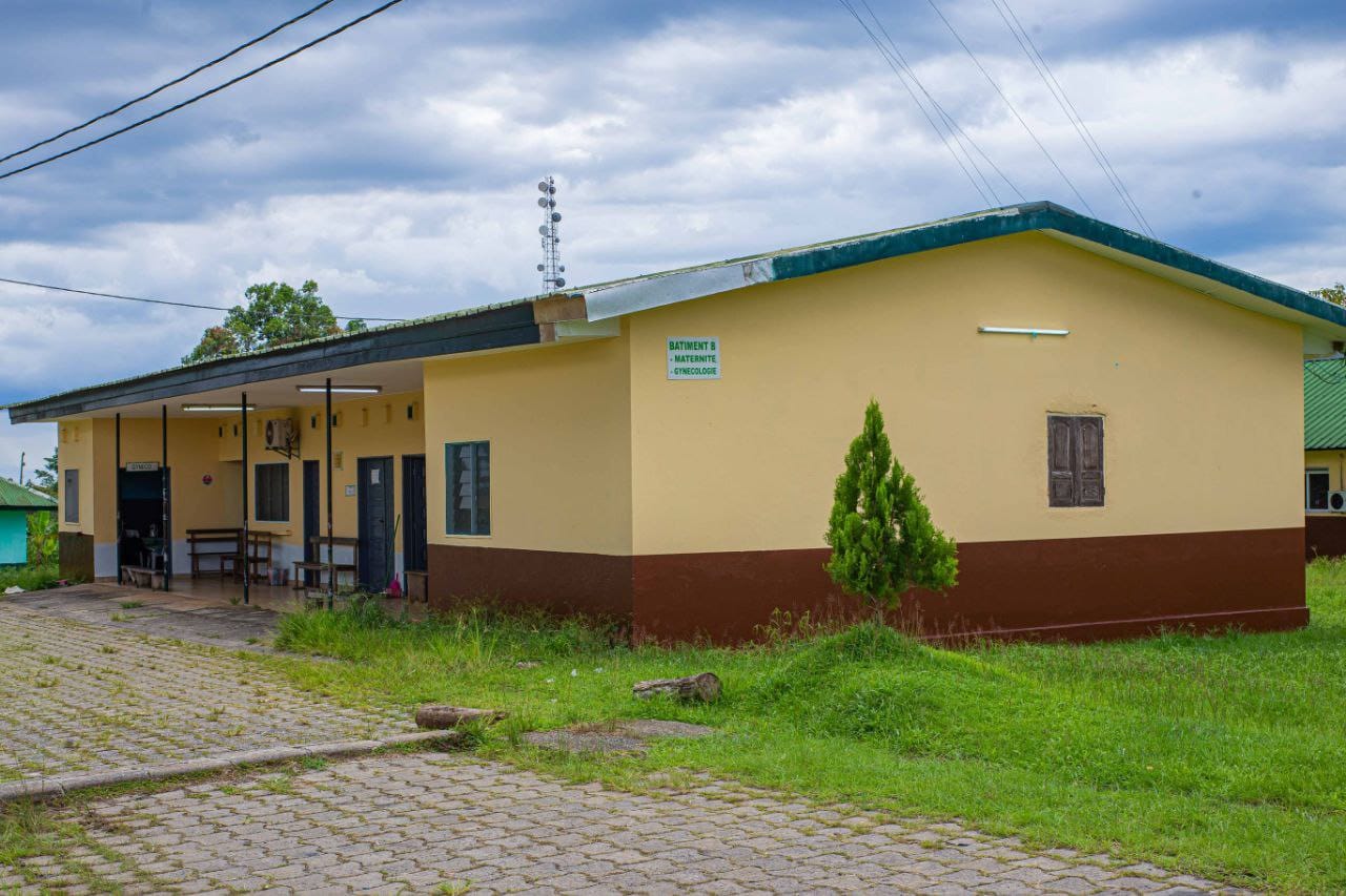 Medias241.com-GABON-Les travaux de réhabilitation du Centre médical de Kango avancent bon train