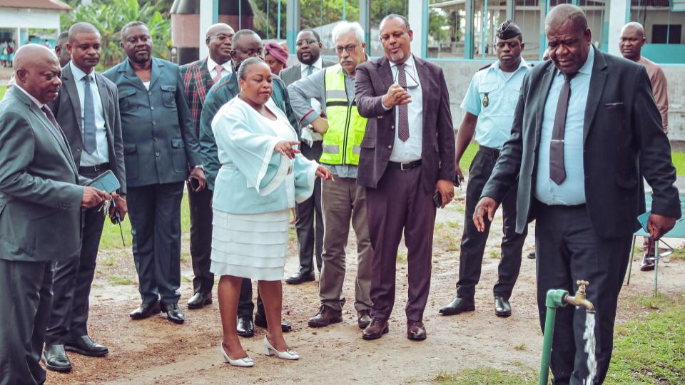 Medias241.com-GABON-PIAEPAL: Inauguration du système d’alimentation d’eau potable aux lycées Léon Mba et Paul indjendjet Gondjout