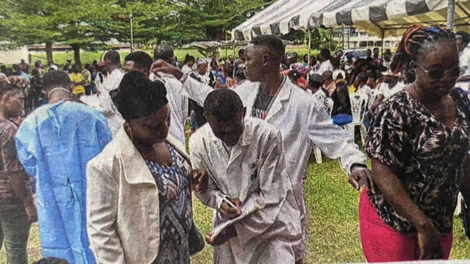 Medias241.com-GABON-Caravane médicale du CNOU-USTM: 1 076 personnes consultées à Franceville