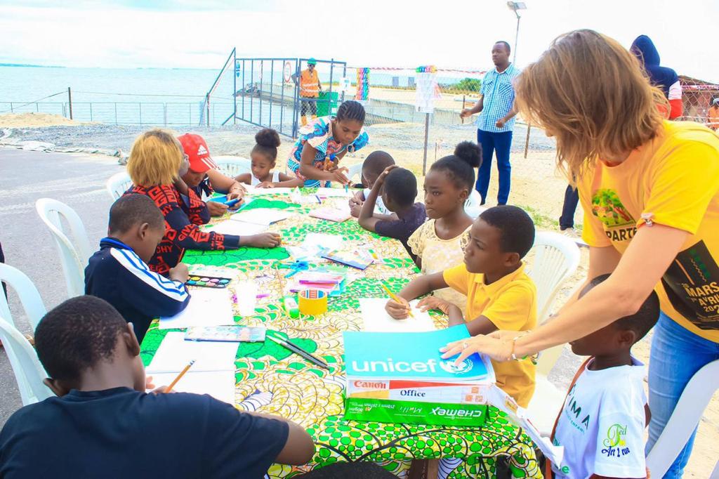 Medias241.com-GABON-0decouragement : clôture du festival des enfants désœuvrés