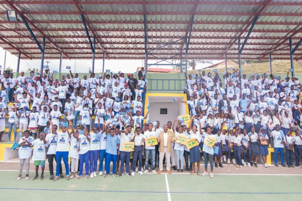 Medias241.com-GABON-Ndjolé: acteur du développement local, la Caistab offre un plateau sportif à la ville