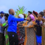 Medias241.com-Gabon-Travaux publics : Emmanuel Eyeghe Nze, vérifie les travaux d'aménagement des voiries communales de Mitzic