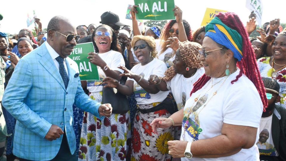 Medias241.com-Gabon-Tournée républicaine : Oyem en ébullition suite à l’arrivée d’Ali Bongo