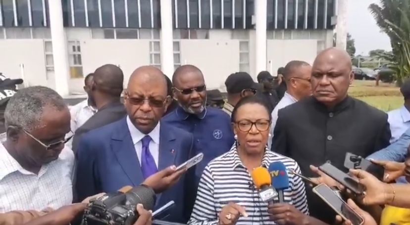Medias241.com-GABON-Gabon : Tentative d’irruption des leaders de l’opposition au Sénat