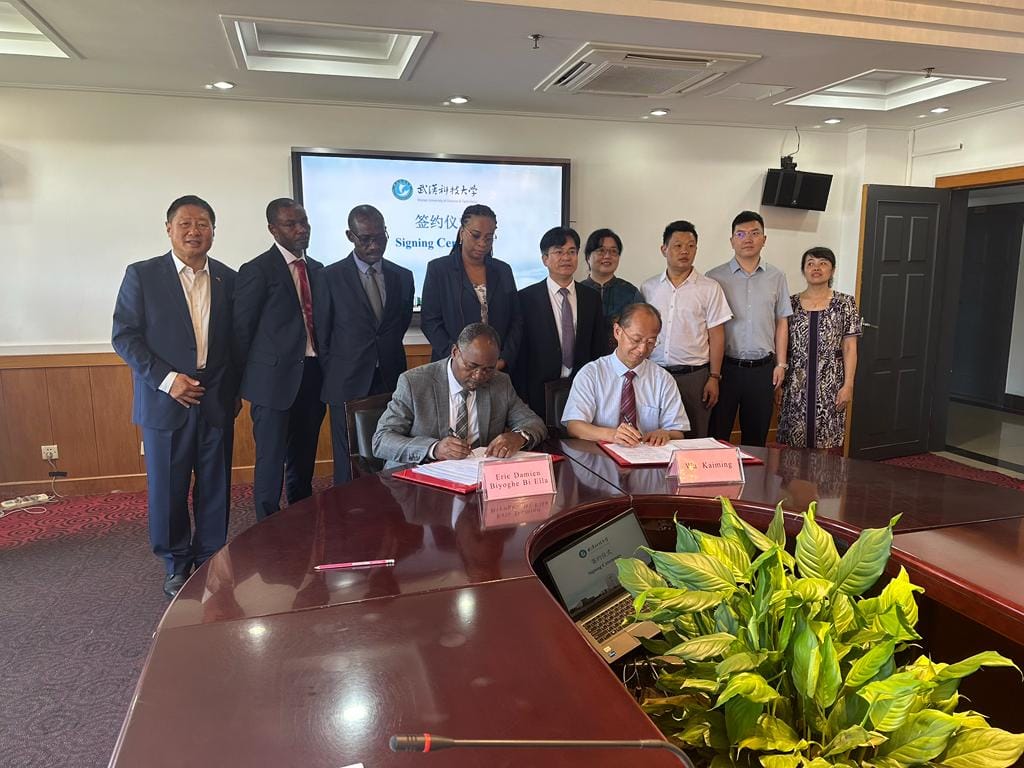 Medias241.com-GABON-Secteur minier : Le Gabon et la Chine s'engagent pour la creation d'un laboratoire conjoint