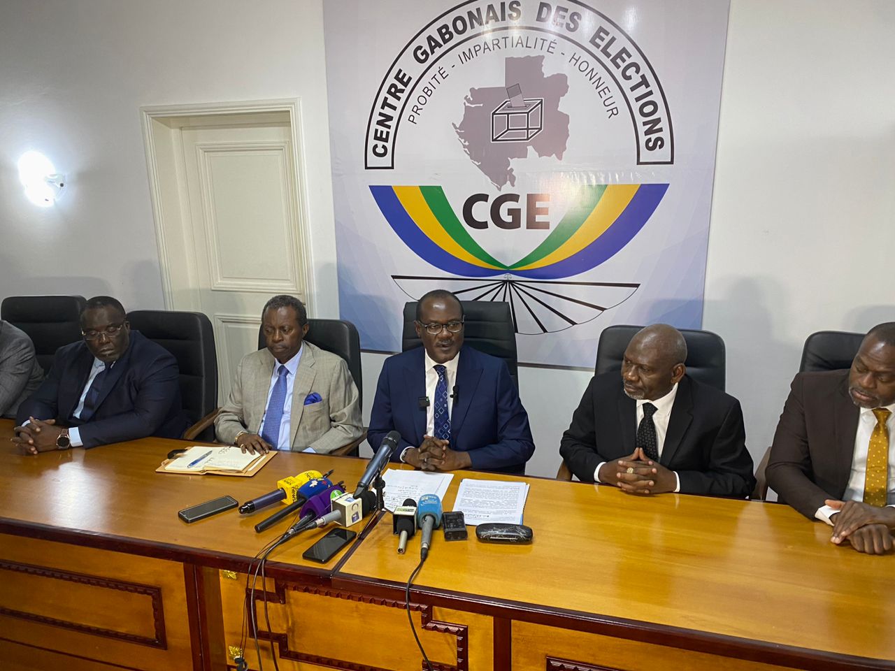 Medias241.com-Gabon-Élection générale : le CGE instaure un bulletin de vote unique pour la présidentielle et les législatives
